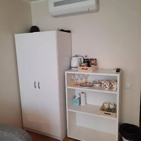 Apartmanhotel Kena, Roduga Kulaliskorter Aisa 39 Pärnu