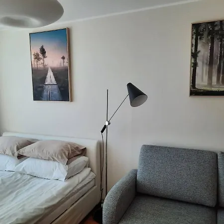 Kena, Roduga Kulaliskorter Aisa 39 Apartmanhotel